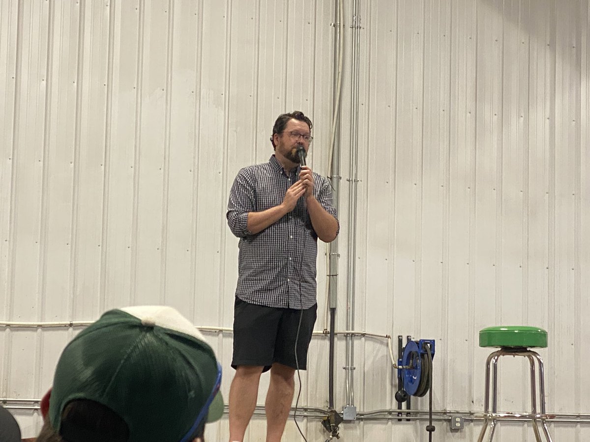 Thanks <a href="/4sunsAg/">Jolene Strain</a> for a great evening of crop touring and laughter. <a href="/PioneerSeedsCA/">Pioneer Seeds Canada</a> <a href="/alpinepfl/">ALPINE</a>