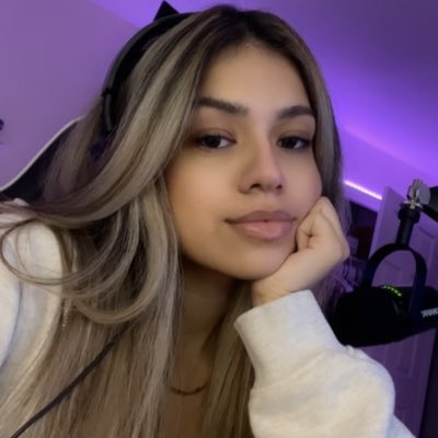 jackiee. 🥪 on Twitter: "#NewProfilePic https://t.co/v0V7Jqgzsj" / Twitter