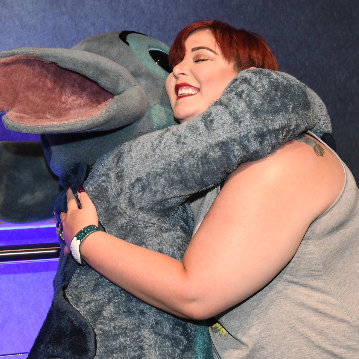JessDisneying's tweet photo. Hi I'm Jesse! I'm a 29 year old plus size non binary - I prefer they/them - Disney nerd! I love cosplay also, and do a lot of Disney cosplay and attend Dapper Days. I love the parks and all things Disney. #WaltDisneyWorld #HollywoodStudios #Epcot #disney #dapperday #disneycosplay https://t.co/UDaOQ5pOeT
