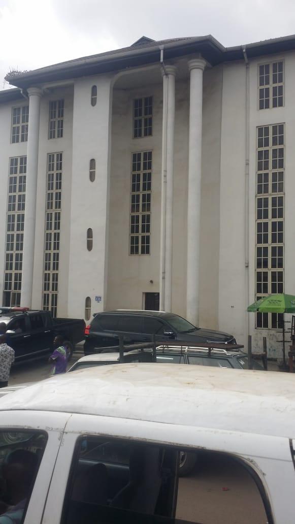 NYFPOIMOSTATE's tweet photo. IMO STATE NEW LABOUR PARTY OFFICE DONATED BY OBIDIENT FELLOW. HE Peter Obi will be in Imo State tomorrow to commission the office 💪👏👏This love 💕 is too much. @firstladyship @ARISEtv @NATIONAL_NYFPO @ChigozieIAlex https://t.co/F2JWPhMrIp