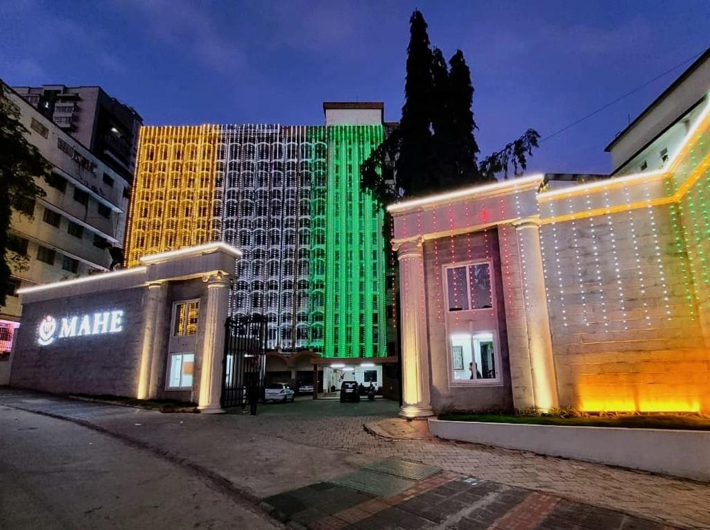 And the celebrations at KMC Mangalore begin! 
Kick starting the #AzadiKaAmritMahotsav with this beautiful illumination! 
<a href="/MAHE_Manipal/">Manipal Academy of Higher Education</a> <a href="/DrBUnnikrishnan/">UNNIKRISHNAN B</a> <a href="/suresh06121975/">Dr B Suresh Kumar Shetty</a>