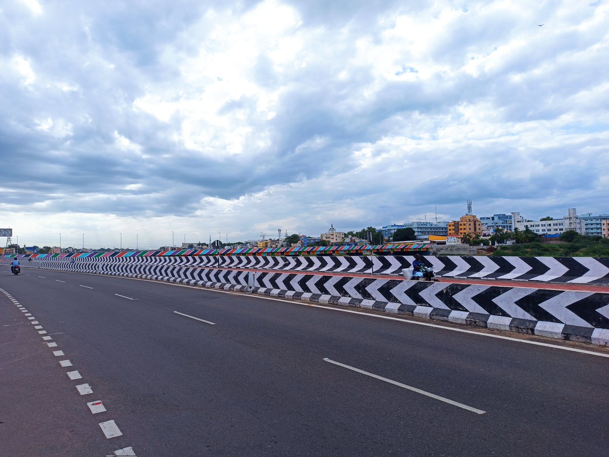 uskumar1301's tweet photo. Colorful Madurai...⏩⏩
#Madurai @city_madurai @mducollector #MaduraiNeedsDevelopment #MaduraiNeedsTidelPark https://t.co/q8TprbNelU