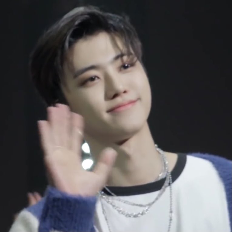 tiny__jaem's tweet image. happy birthday to my favorite person in the whole world 🫶🏻 may 23 treat you kindly just like how you treat those around you!

#한여름을_수놓을_재민이의_스물셋
#SugarPopStarJaeminDay
#HAPPYJAEMINDAY