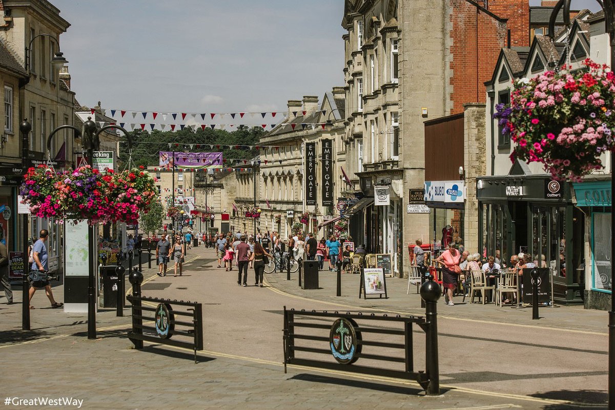 Offering an ideal centre for relaxation and exploration of the Wiltshire countryside, Chippenham offers a thriving high street with beautifully maintained parks surrounding...

bit.ly/3Ahz07o

#timeforwiltshire