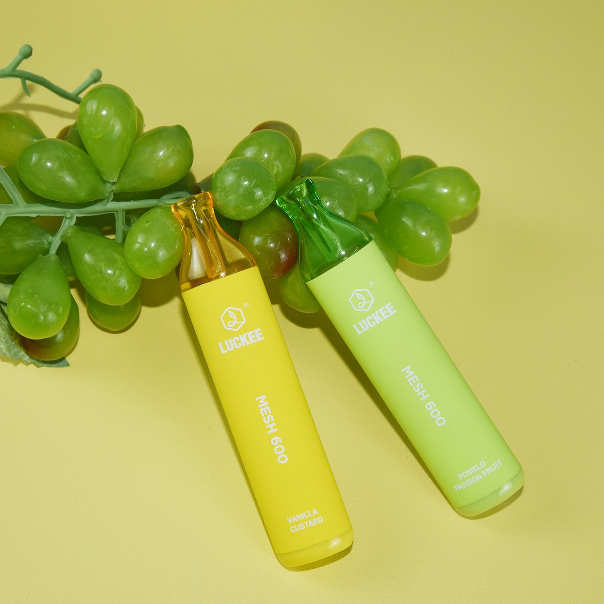 Luckeevape's tweet photo. Mesh 600 vape pen adopte un nouveau modèle de cartouches de vape, l'apparence d'une forme plate est très petite et pratique, pas de sensation de corps étranger dans les mains, il est également très pratique à réaliser.💨😍
🌐https://t.co/4nBts4wFCo
#LUCKEE #mesh600 #luckeevape https://t.co/BPlUoYfSue