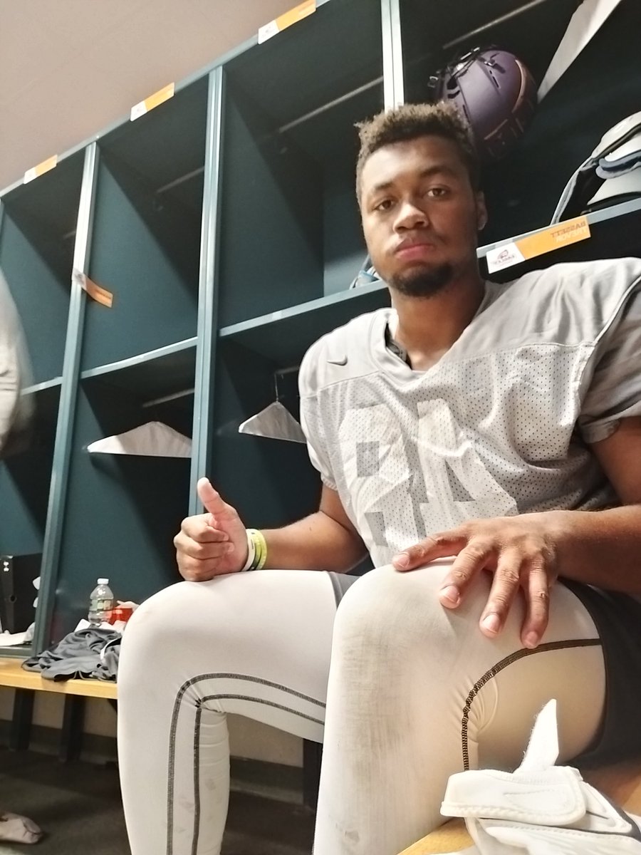 First day in pads!! Let's Go!!! 🟠🟣