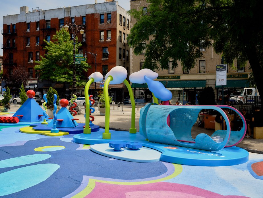 This is an ace initiative by #Lego.  The <a href="/LEGO_Group/">LEGO</a>  Makes the Streets of #Harlem More Playful with Installation by #Artist .<a href="/HEBRUBRANTLEY/">Hebru Brantley</a> lbbonline.com/news/the-lego-…