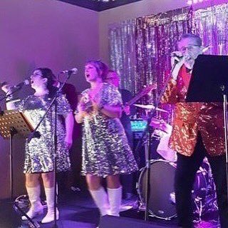 Gallery5 tweet media