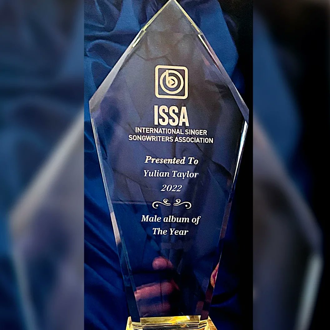 🏆1mer  🇦🇷 GANADOR EN USA 🇺🇸
We are very happy and excited, because we are winners of the best album of the year, in the prestigious ISSA AWARDS of the UNITED STATES, THANK YOU.

#Awards #Winners #yuliantaylor #blues #bestalbum #rock #usa