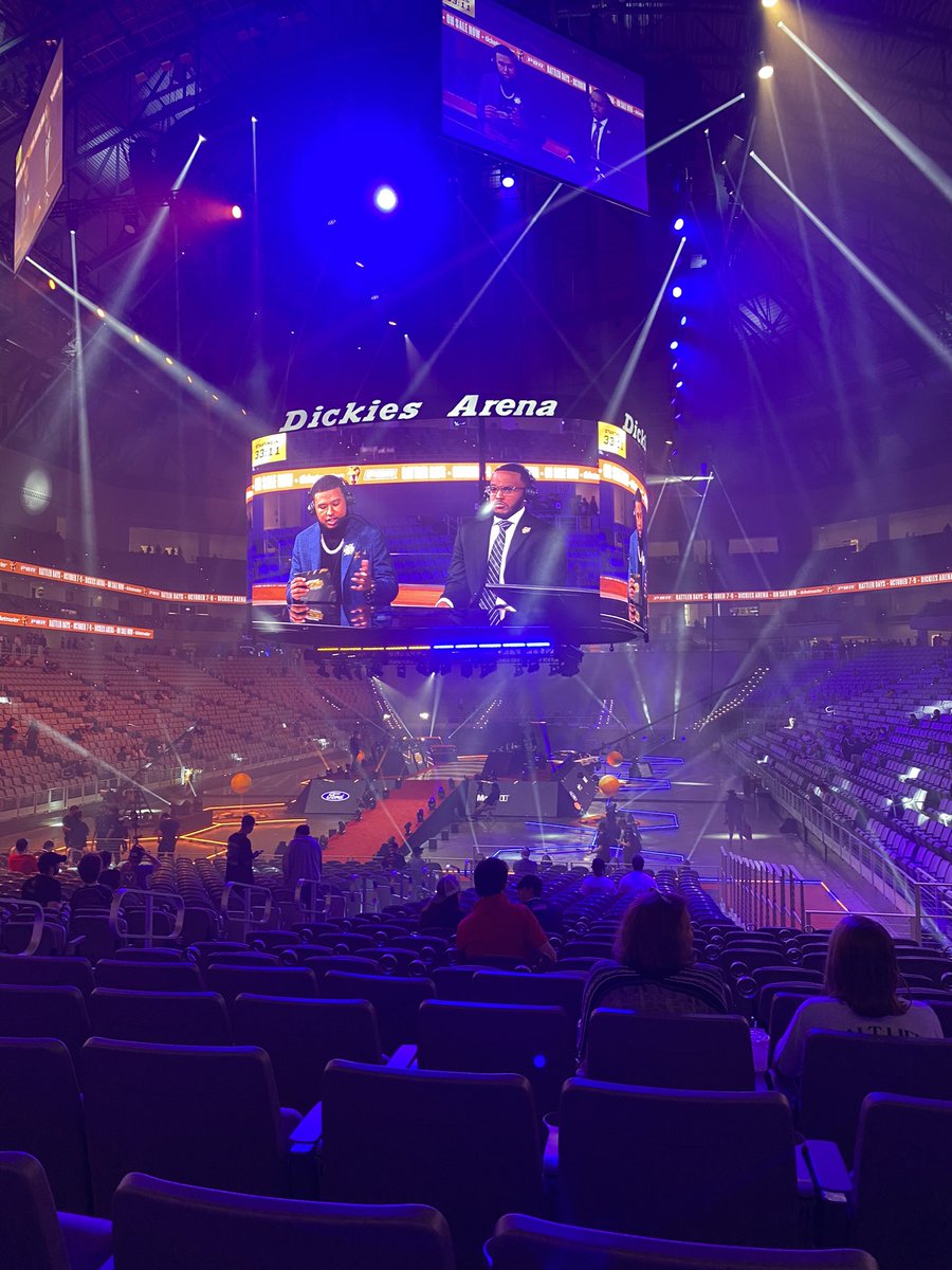 Simplyy_Devin⛵️ tweet media