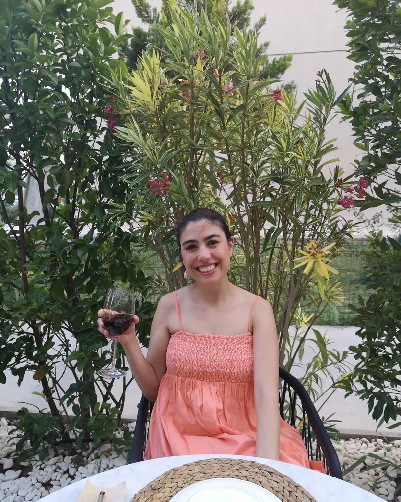 Keyifli bir hafta sonu dilerim 🥂

İzmir'de keyifli bir akşam geçirmek, lezzetli yemekleri güzel şaraplarla eşleştirmek için şahane bir mekan 🍷🥂🍇

#gezmekgüzel #gezmekguzel #izmir #karşıyaka #atakent #şarap #şarapevi  #wine #kuntrawinebar