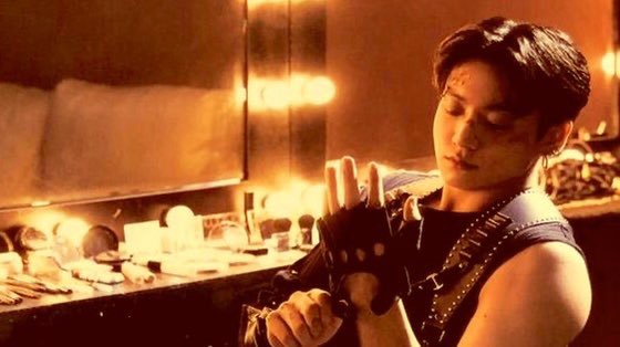 liskookloops's tweet image. 