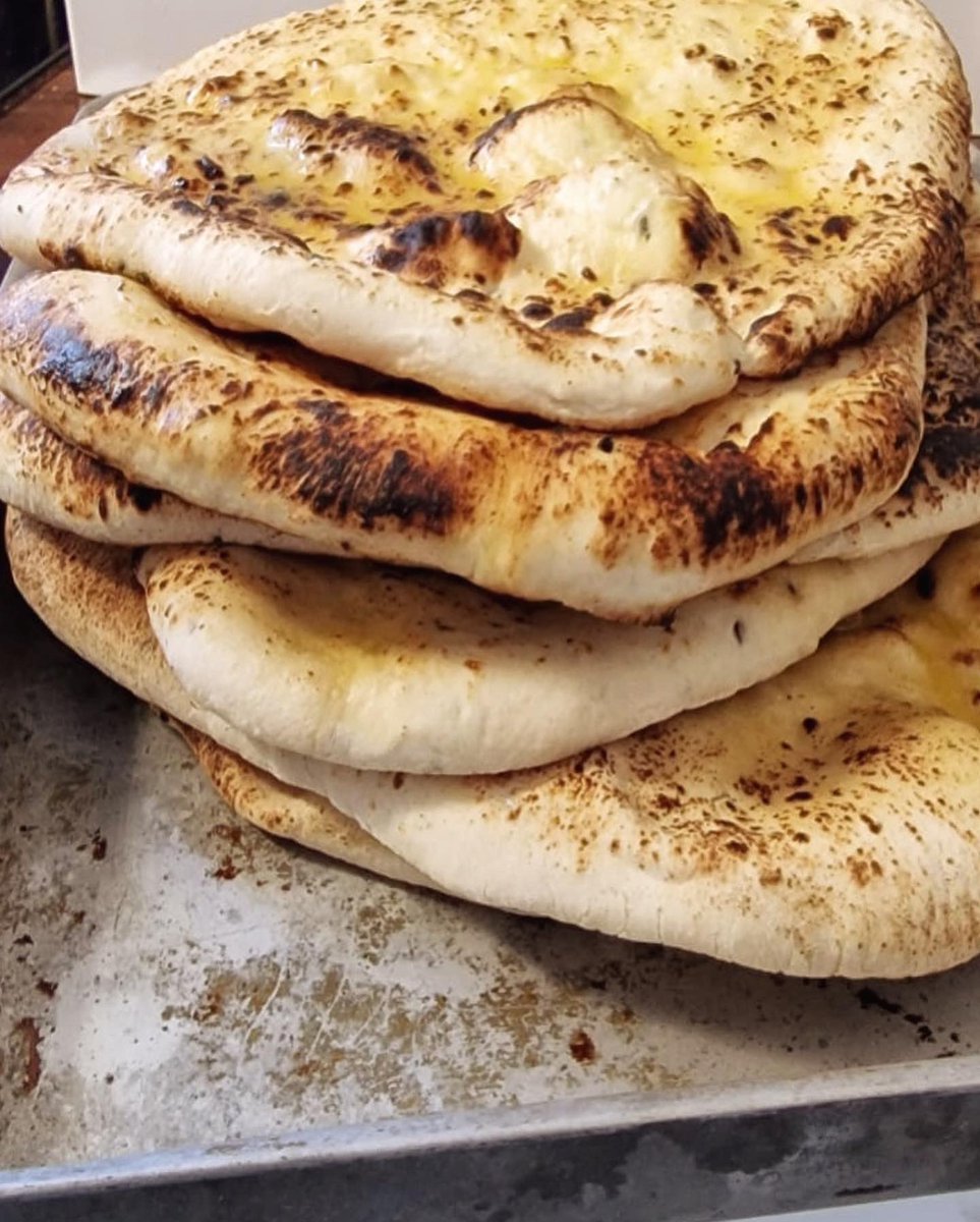 Josephdanielsb's tweet image. Did you know your JDB Steel is amazing for flatbreads? Get it on the hob/bbq, and get it HOT then you can turn out amazing breads, such as these Naans! 

Now who would like the recipe for these? If you do let us know and they’ll be a video to follow! 🫓🍛🔥
