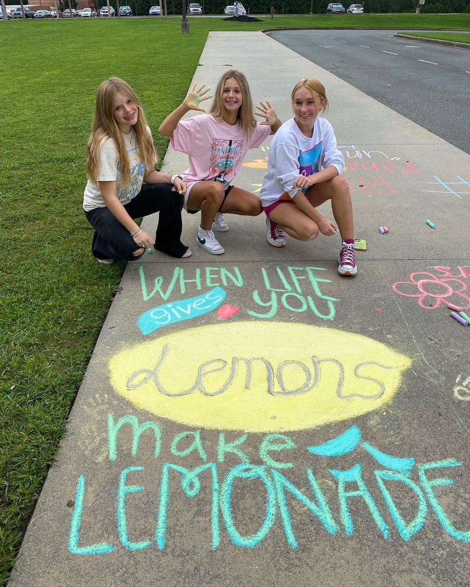 MrsLoden's tweet image. Starting our Friday off spreading some positivity! #middleschool #ccsdcares #CCSDfam #onefreedom #spreadpositivity #bekind @CherokeeSchools