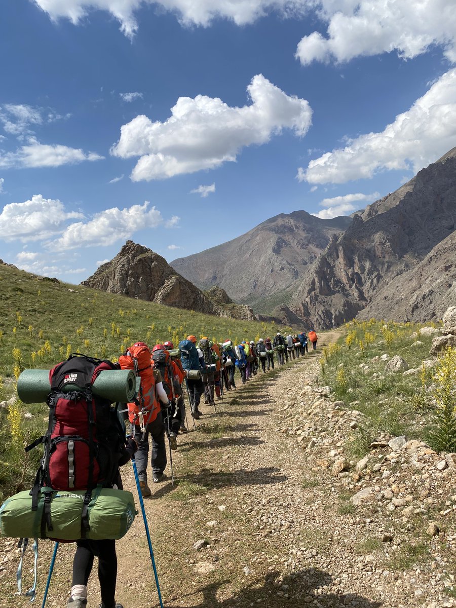 1 Temmuz - 9 Temmuz tarihlerinde başlangıç grubuna yönelik gerçekleştirdiğimiz “Trans Aladağlar Eğitim Faaliyeti” raporu ytudak.org’da!

#ytu #ytü #ytüdak #ytudak #eğitim #dağcılık #zirve #klasik #tırmanış #mountaineering #niğde #aladağlar