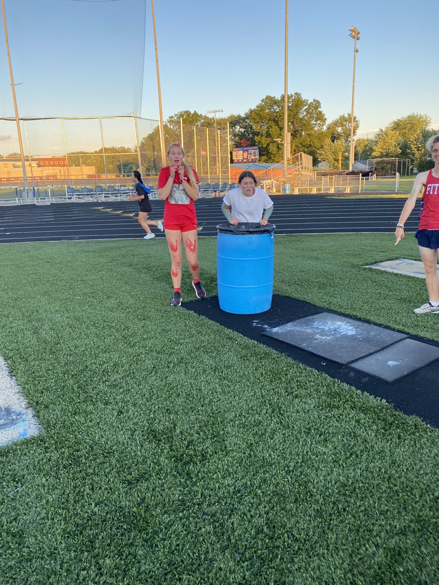 fitch_xc's tweet photo. Milk Mile challenge! https://t.co/trGmi3C40F
