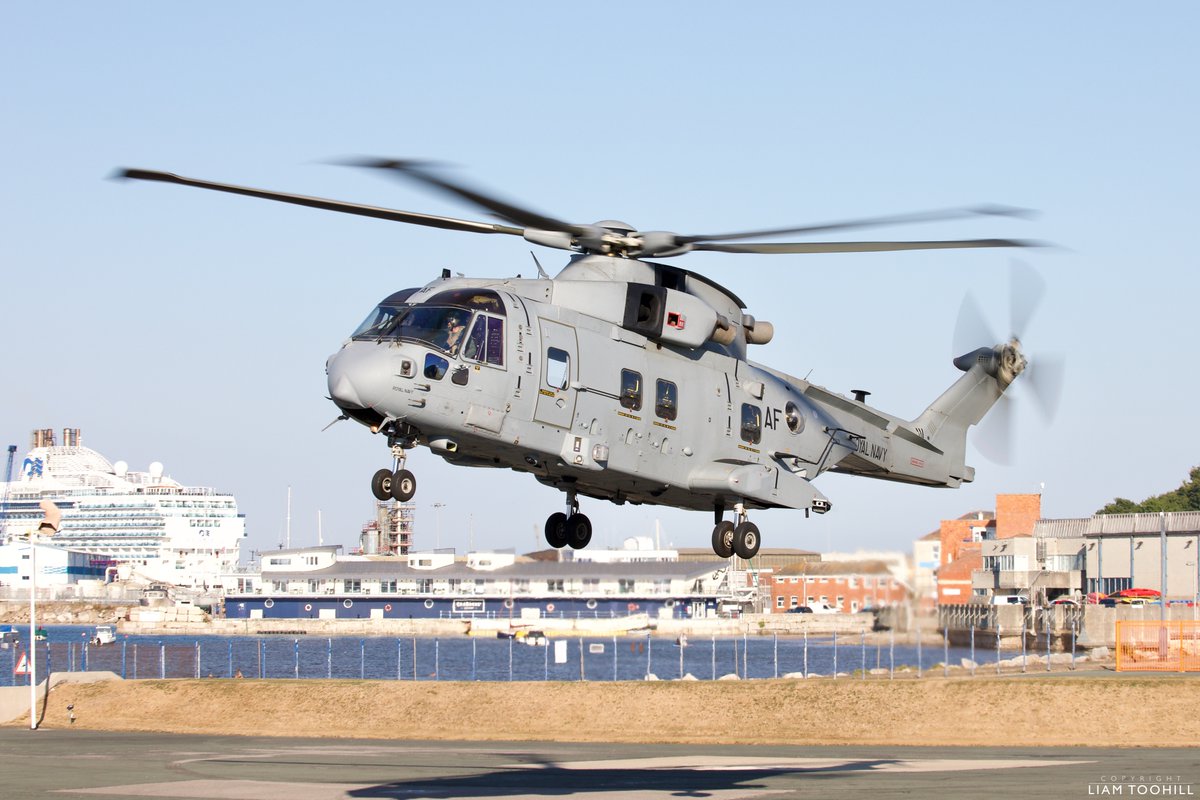 Commando Merlin Mk.4A of @846NAS at @RNASYeovilton stopping off for fuel whilst training in the SW