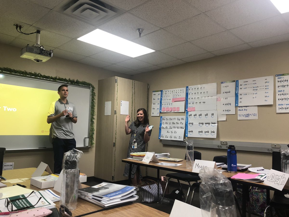CarlisleCoyotes's tweet photo. Carlisle teachers are enjoying a day learning about the Reading Horizons programs. #PISDLearns #believePISD #CarlisleExcellence @PISDLearns https://t.co/UlnuhX2dlB
