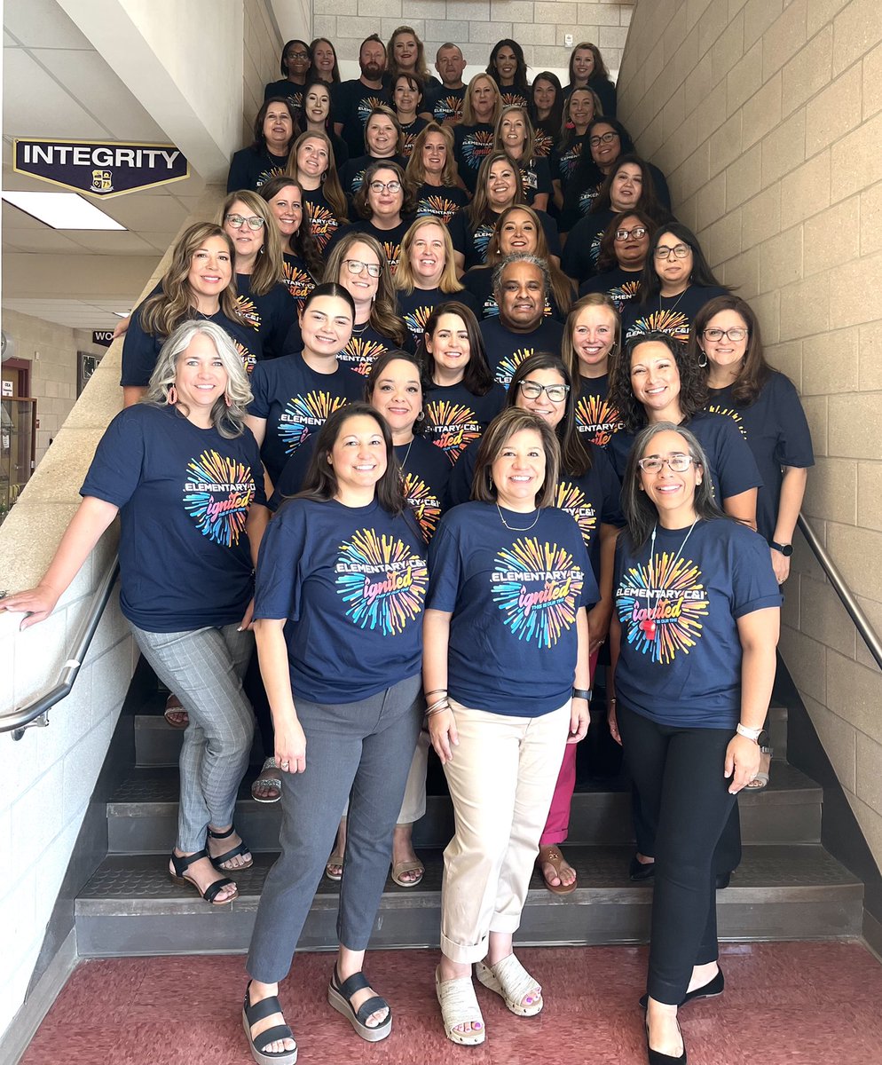 Isabel_Anaya1's tweet photo. Retreat Day with the amazing @NISDElemCI Team! #NISDIgnited #CIcamp2022 https://t.co/PMkAQdwfIP