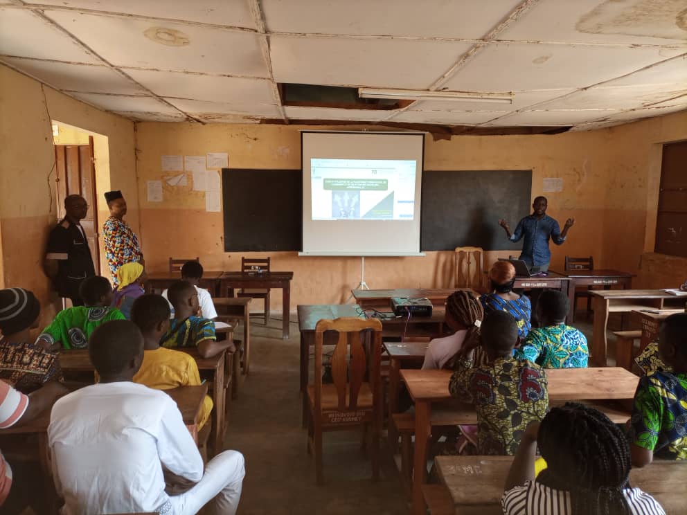 CAMPAGNE D'ORIENTATION DES NOUVEAUX BACHELIERS DU ZOU
Bohicon, Abomey et Agbangnizoun accueillent la délégation ministérielle et rectorale
La campagne d'orientation et de sensibilisation des nouveaux bacheliers est effective depuis Mardi 09 Août 2022 dans plusieurs départements.