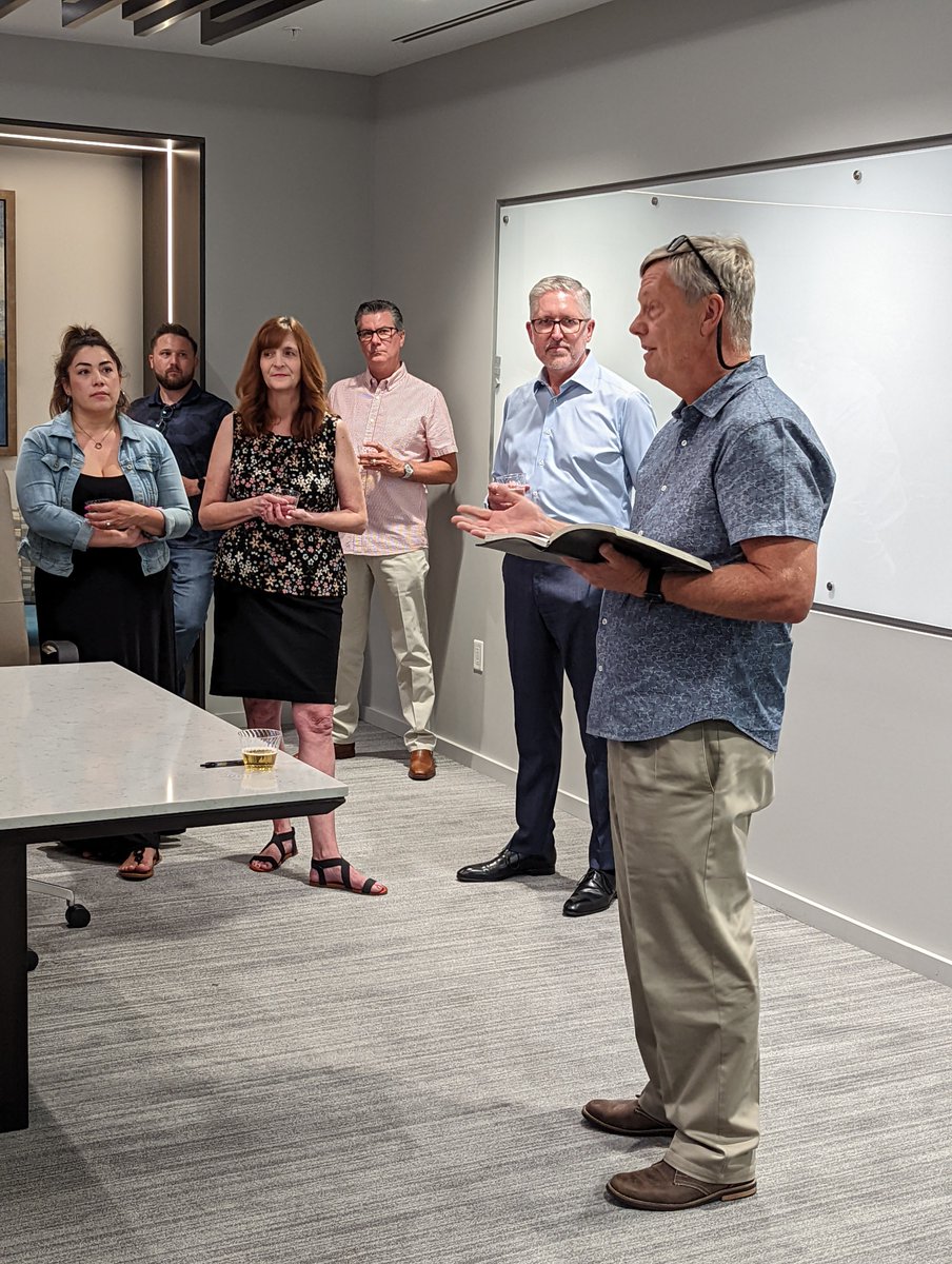 hdlcompanies's tweet photo. HdL President/CEO @AndyNickerson68 just celebrated 30 years with #HdLCompanies! Under his tenure, HdL has become a more diversified company with expanded service lines and partnerships. #InternToCEO 🙌

#leadership #leadershipmatters #ceomindset #ceo https://t.co/L0wke0wqz7