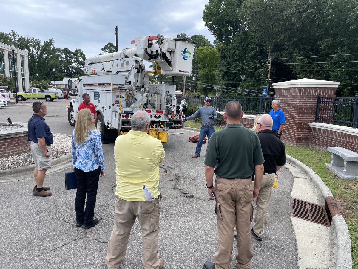 Special thanks to all the local leaders and community partners in Moore County who joined us in Carthage NC, to learn more about how ⁦<a href="/DukeEnergy/">Duke Energy</a>⁩ works all year to prep for storms — modernizing power delivery and increasing grid reliability.
