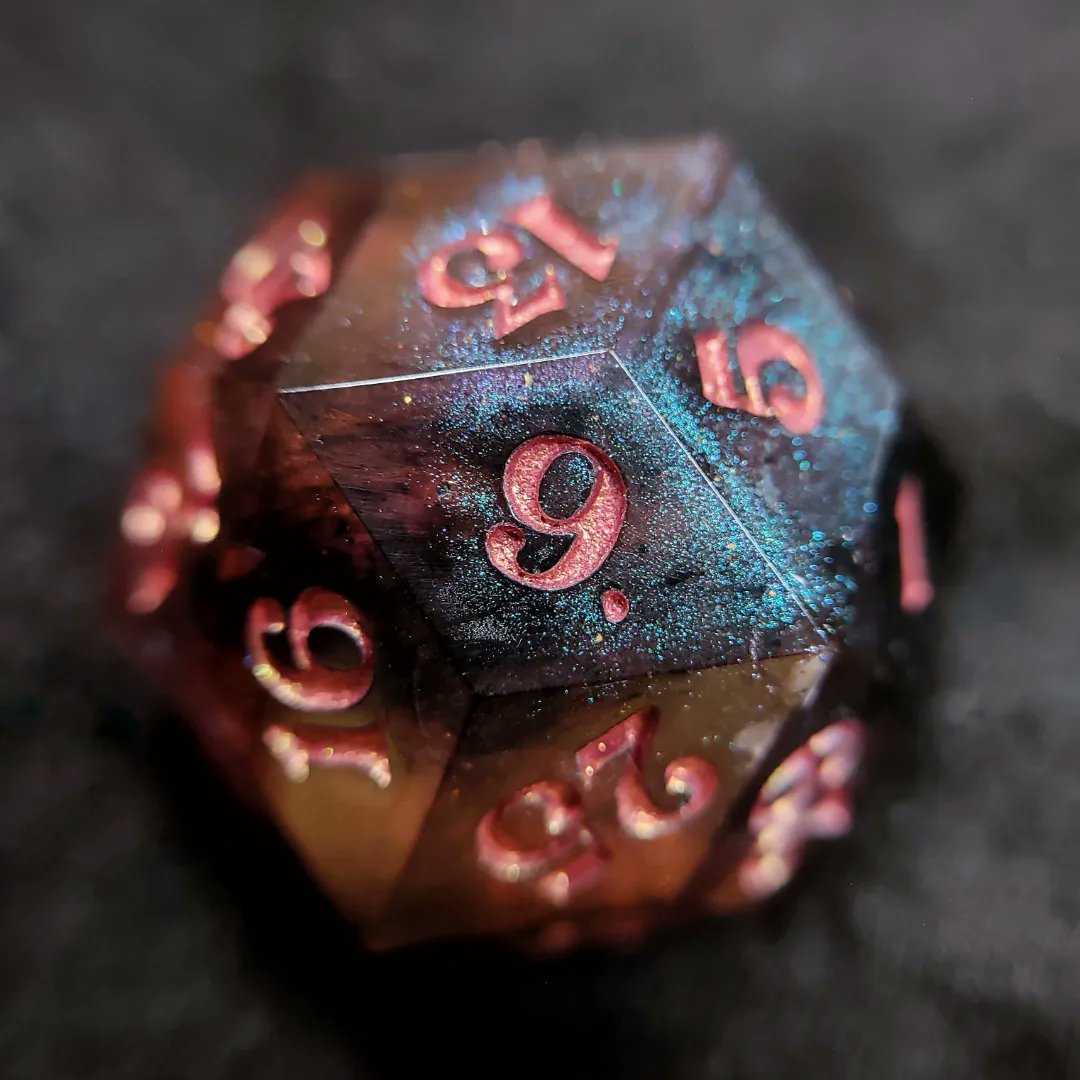 242_dice's tweet photo. More d30 goodness! This one came out really cool; the colourshift is so fun to look at π Even the numbers are colourshifting π What should I name this one? π€
Available August 27th @ 5pm EST!
#242dice #handmadedice #rpgdice #dice #d30 #dcc #dccdice #colourshift #colorshift https://t.co/rwQ3cRaws9
