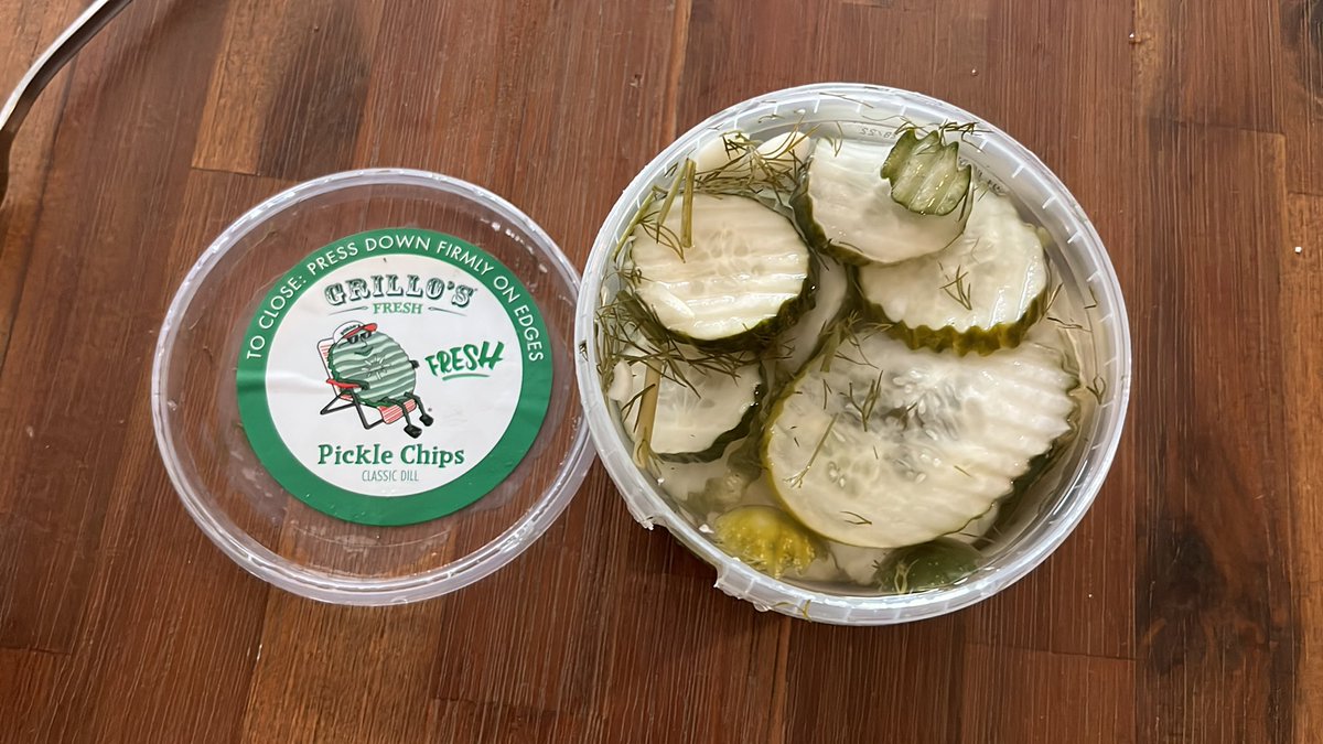 vampyrhum's tweet photo. quite possibly best pickles I’ve ever eaten. i am becoming pickle review account #RealDill https://t.co/9THy8YF8HE