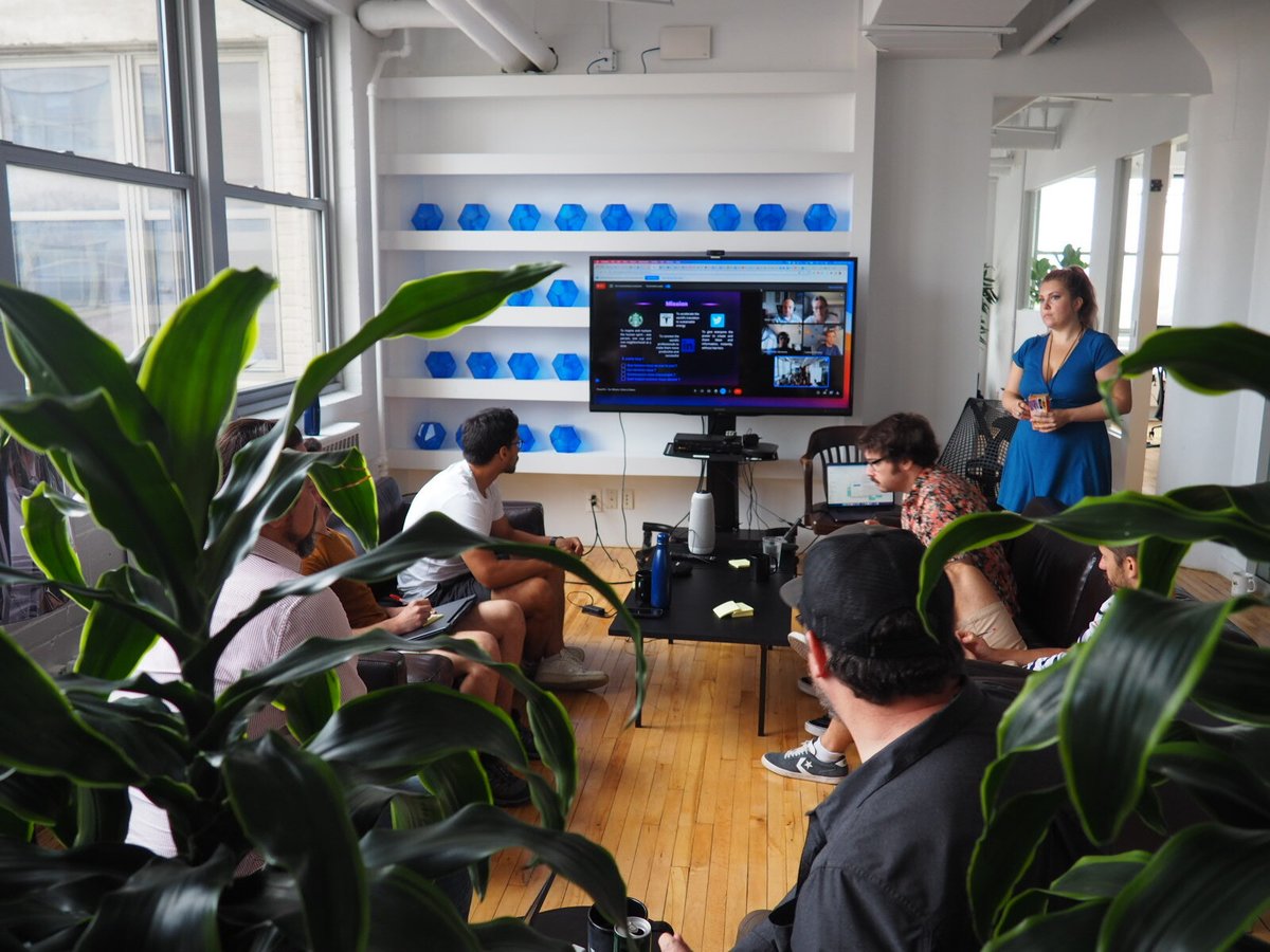 PleaseFix tweet media