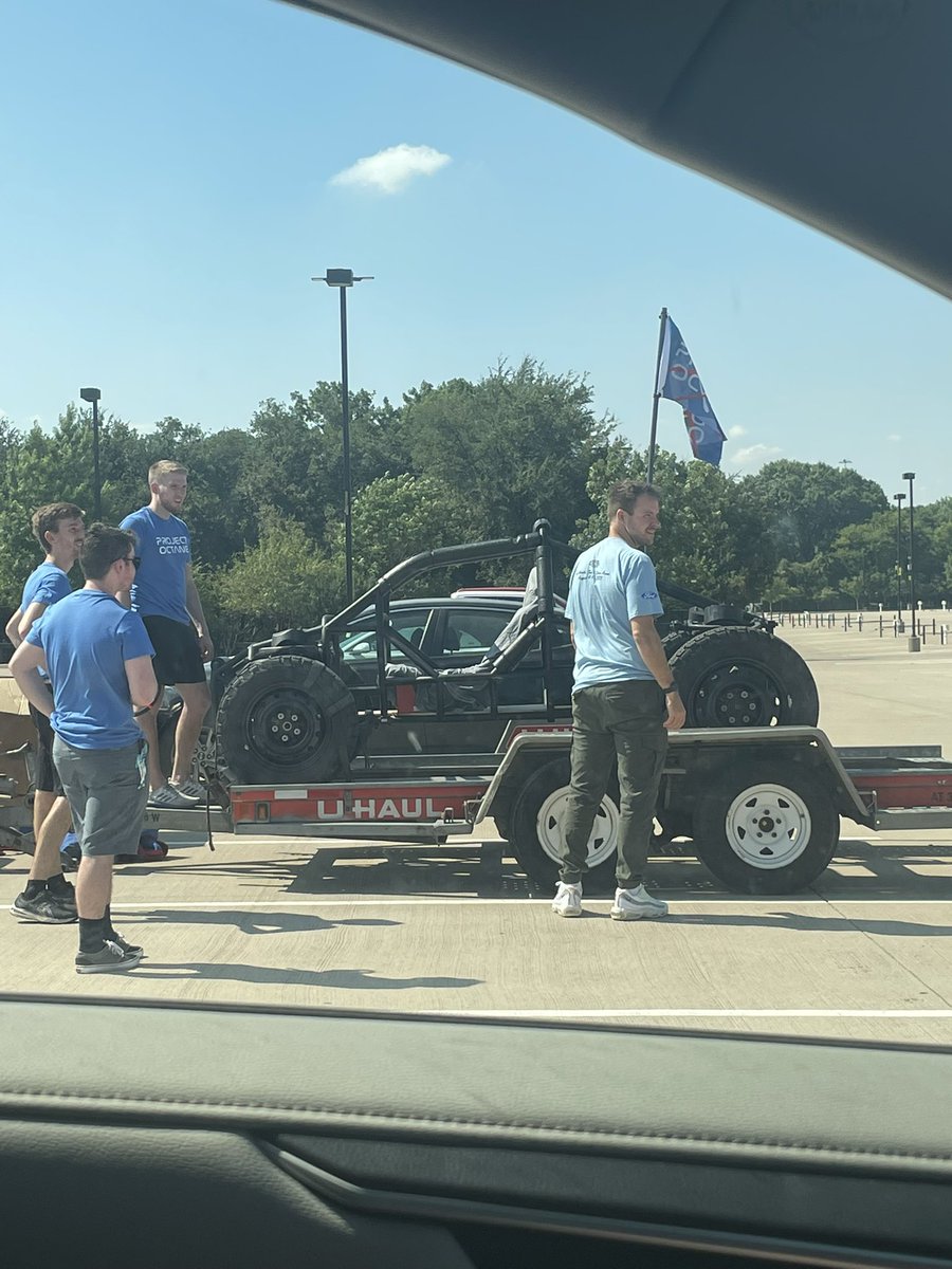 Chixxa_ (@chixxa_rl) on Twitter photo Caught a wild <a href="/SunlessKhan/">Sunless</a> and Project Octane while parking at the arena! Caught a wild <a href="/SunlessKhan/">Sunless</a> and Project Octane while parking at the arena!