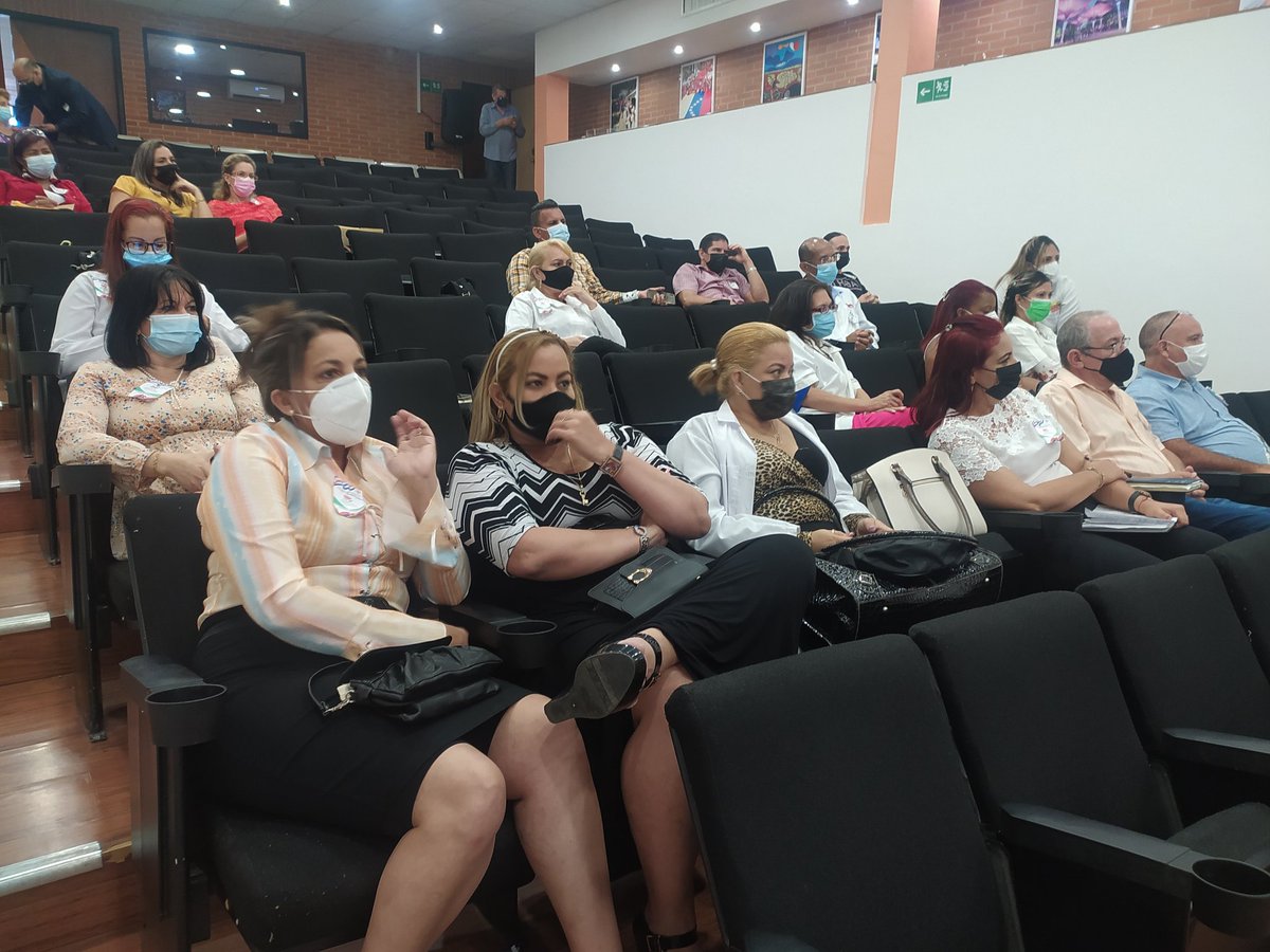cubacooperaven's tweet photo. #EnDesarrollo: presentación de trabajos en el marco de la Pre Convención Cuba Salud 2022 en la República Bolivariana de #Venezuela. 

"Cuba: país de hombres de ciencia"

#CubaPorLaVida #CubaPorLaPaz #CubaEsAmor #FuerzaMatanzas https://t.co/CB5K9YHGpi