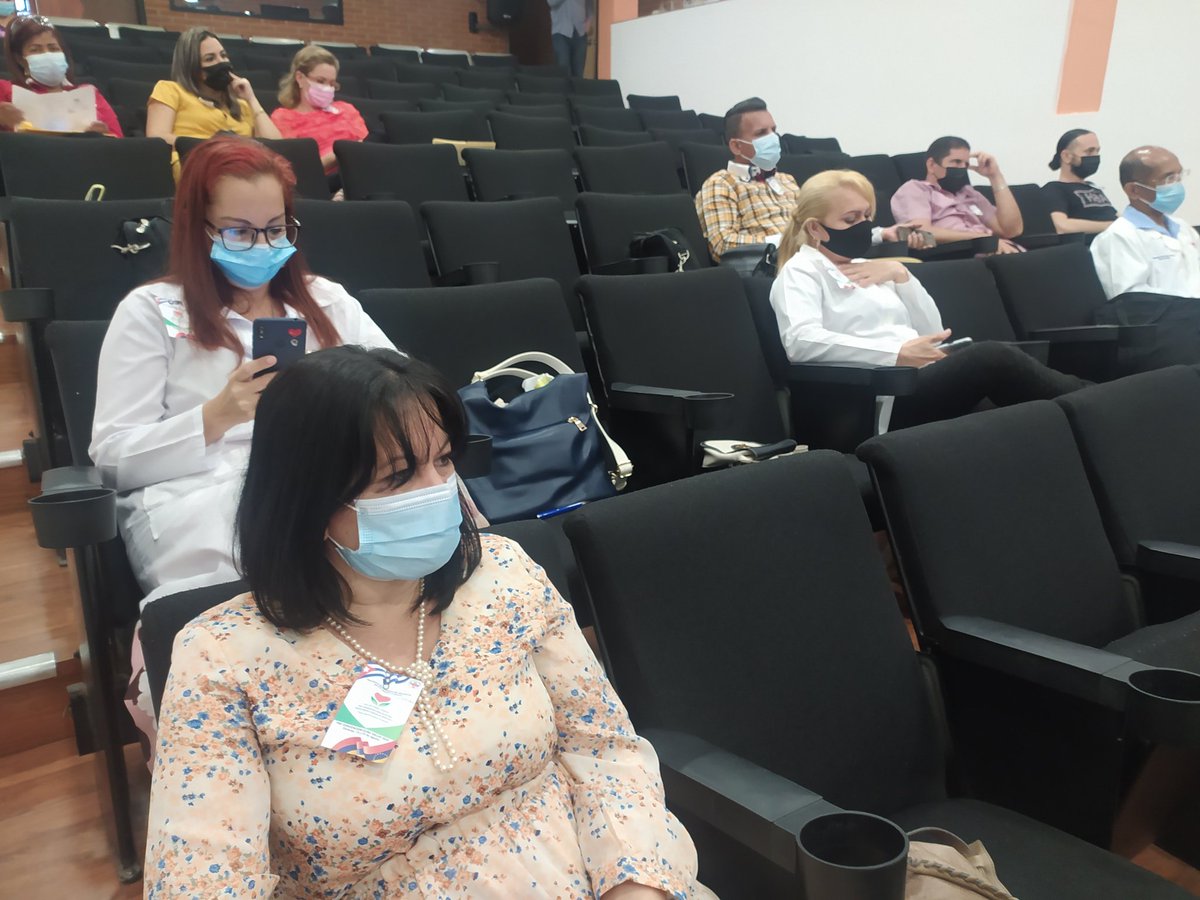 cubacooperaven's tweet photo. #EnDesarrollo: presentación de trabajos en el marco de la Pre Convención Cuba Salud 2022 en la República Bolivariana de #Venezuela. 

"Cuba: país de hombres de ciencia"

#CubaPorLaVida #CubaPorLaPaz #CubaEsAmor #FuerzaMatanzas https://t.co/CB5K9YHGpi