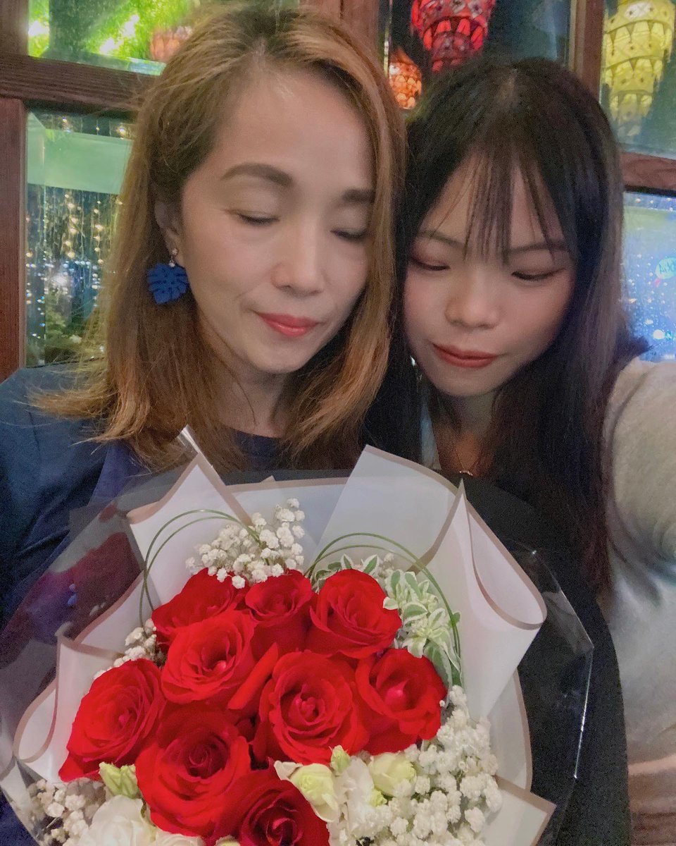Sharonlo0313's tweet photo. ：
Happy Birthday Mum🎂💋
又長一歲了，希望妳能活得越來越開心，越來越自在，
健健康康一直愛我到老，愛你喔～☀️
我的媽媽，對我的愛就像塊糖，
包在嘮叨裡，藏在責罵裡，
讓我東找西找，直到我懂事，才找到。
#愛媽咪 #媽媽生日快樂 #生日快樂 
#happybirthdaymybestmum #happybirthday  #grateful https://t.co/IZu81geqqJ