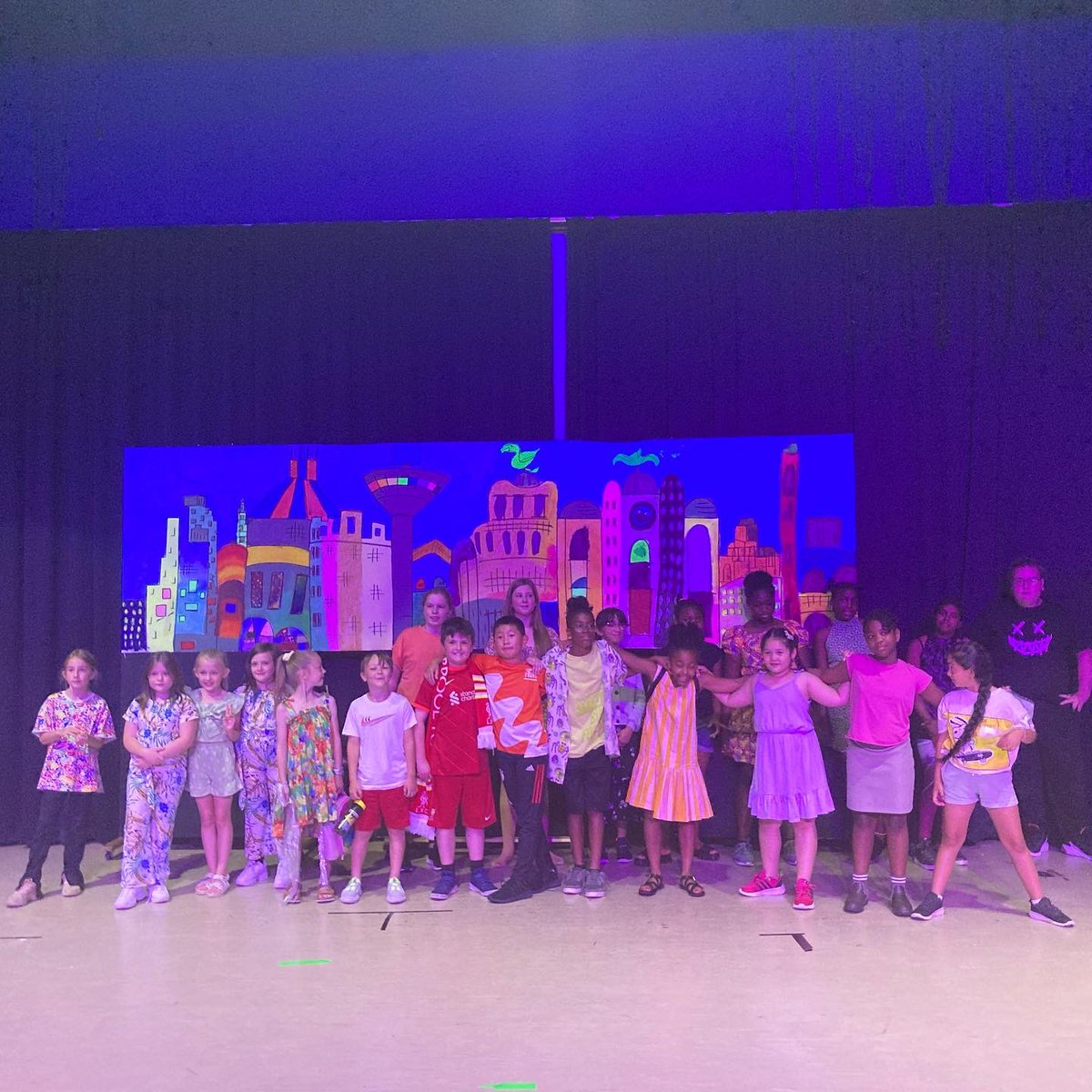 HarwoodAliArt's tweet photo. The young people at Liverpool Lighthouse gave a creative, vibrant and kaleidoscopic performance today all about this wondrous place of Liverpool. I am delighted that I was there to experience their brilliance! 
#Liverpool #liverpoollighthouse #liverpoolspeaks https://t.co/a5V2uJEGWW