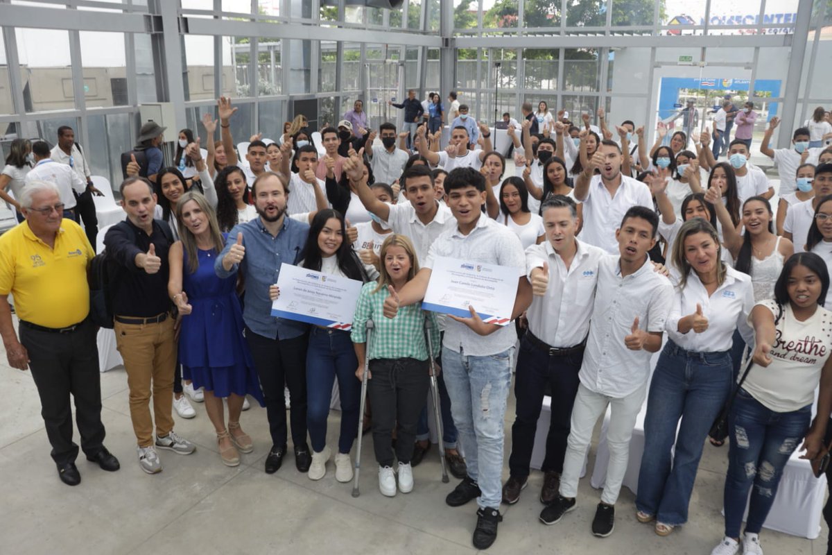 Así como Juan Camilo, 5⃣7⃣ jóvenes hacen realidad el sueño de ingresar a la educación superior. Gracias a nuestro programa #AtlánticoParaLosJóvenes y la alianza con instituciones educativas y empresas del Atlántico, otorgamos las primeras becas para su formación profesional.