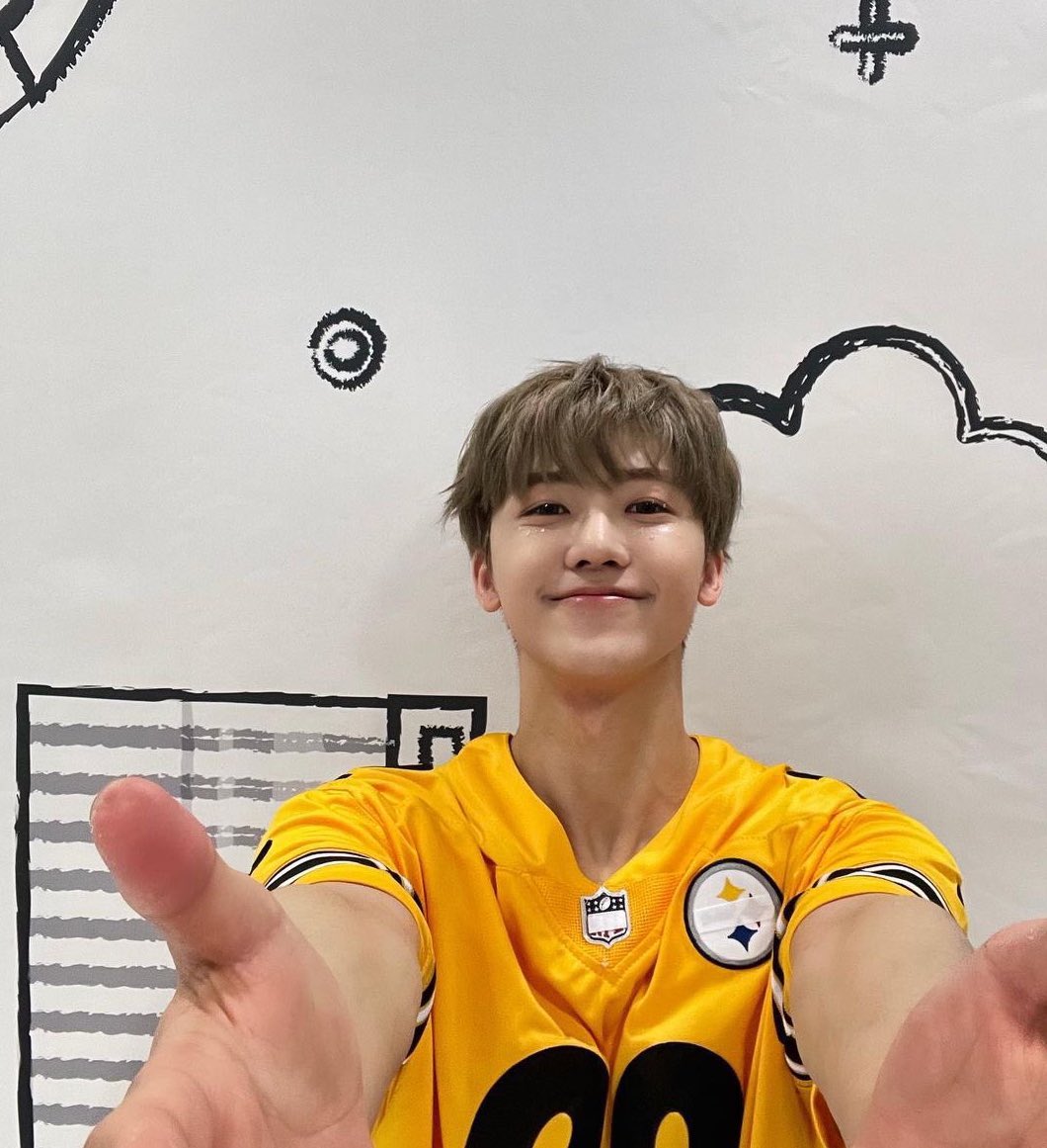 mininjunnie's tweet photo. Feliz cumpleaños Jaemin! estoy muy orgullosa por todo lo que has logrado, eres un chico talentoso, trabajador y lleno de luz q se merece lo mejor del mundo. Te amo mucho nana y siempre estaré contigo 🥳💛✨

#한여름을_수놓을_재민이의_스물셋
#SugarPopStarJaeminDay
#HAPPYJAEMINDAY https://t.co/Oyf5XCmzuP