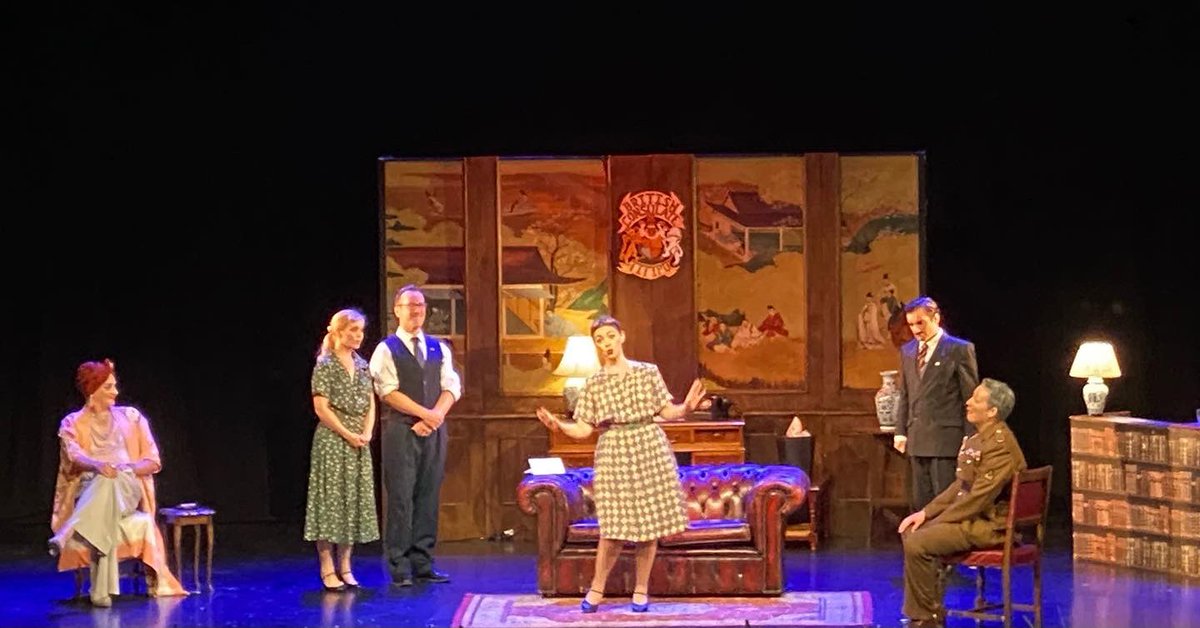 Glittersinrain's tweet photo. Last night I lit the Mikado at Harrogate Royal Hall at the @GSFestival #lighting #lightingdesign #lightingdesigner #womeninlighting #gilbertandsullivan #themikado #opera #comedyopera https://t.co/D6QFq7Ya15