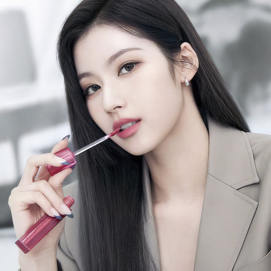 SANABESTGlRL's tweet photo. SANA x WAKEMAKE https://t.co/7rpViqa77W