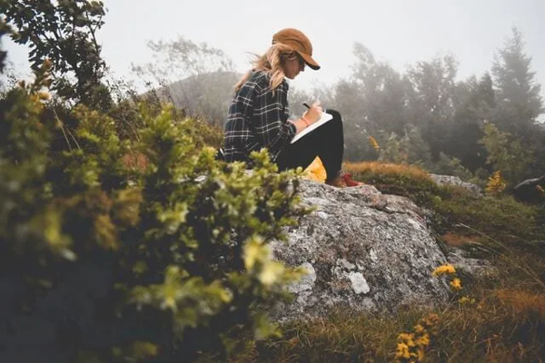 SummitCty_CASA's tweet photo. "Many of us fail to follow through on creating a new habit that truly sticks. However, If you’re looking for a way to build a habit that lasts, there are some tried-and-true steps you can take to succeed!" Read 5 tips here: https://t.co/GUaXIfmB59 https://t.co/VaE6ic3e3z