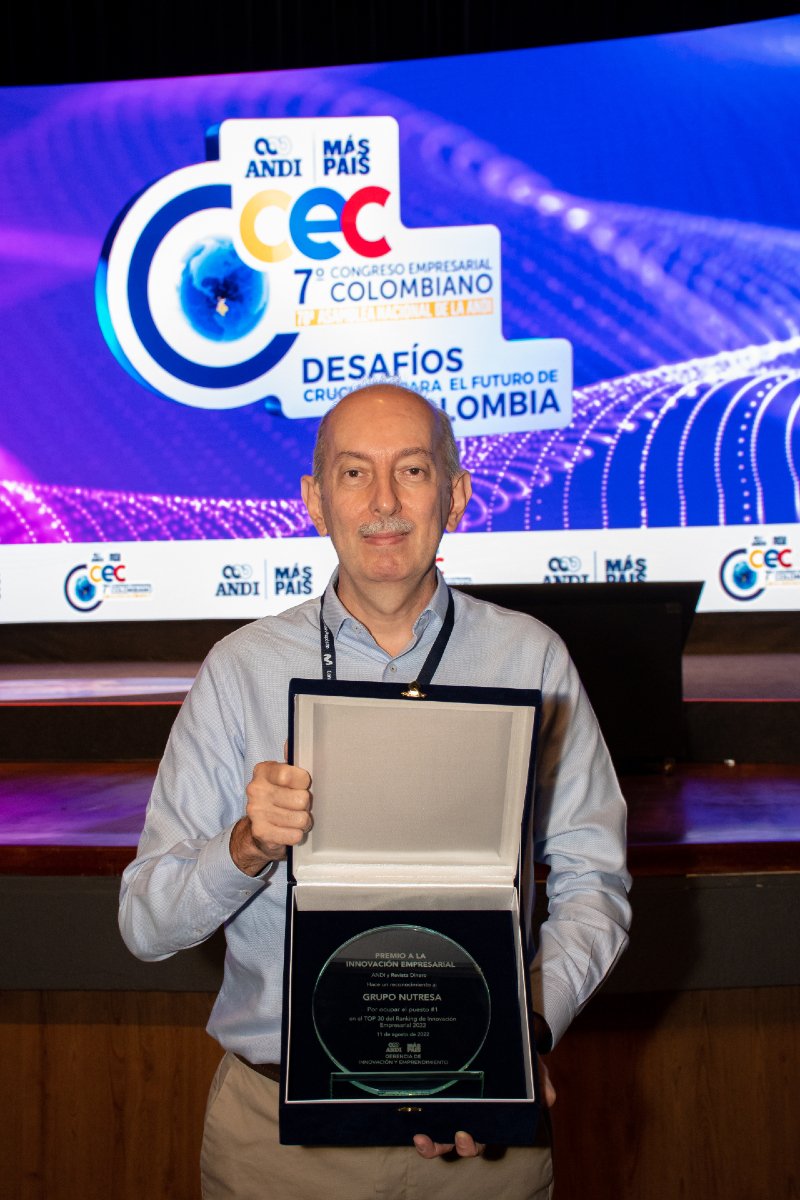 Grupo_Nutresa's tweet photo. ¡Excelente noticias! En el marco del 7º Congreso de la @ANDI_Colombia #CECANDI en Cartagena, ayer fuimos reconocidos como la empresa más innovadora del país, de acuerdo con el Ranking de #innovacion Empresarial 2022 de la ANDI y @RevistaDinero https://t.co/eAVsYetho2 https://t.co/WHypPWmBft