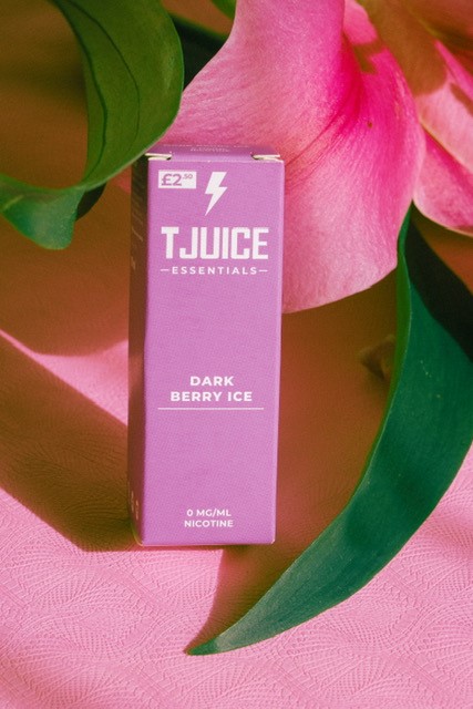 Dark Berry Ice is one of our best selling Essentials flavours and it's easy to see why...Dark Berry Ice is fruity, refreshing and perfect for summer