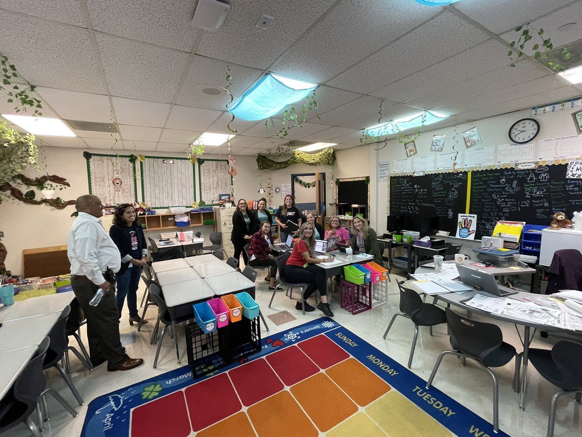 First grade teachers at Taylor Ray are collaboratively planning instruction. Proud to be in Lamar CISD. <a href="/Ray_Rockets/">Taylor Ray Elementary</a> <a href="/bentheprincipal/">Benjamin Perez</a> <a href="/MsMirasolsClass/">Ms. Mirasol</a>