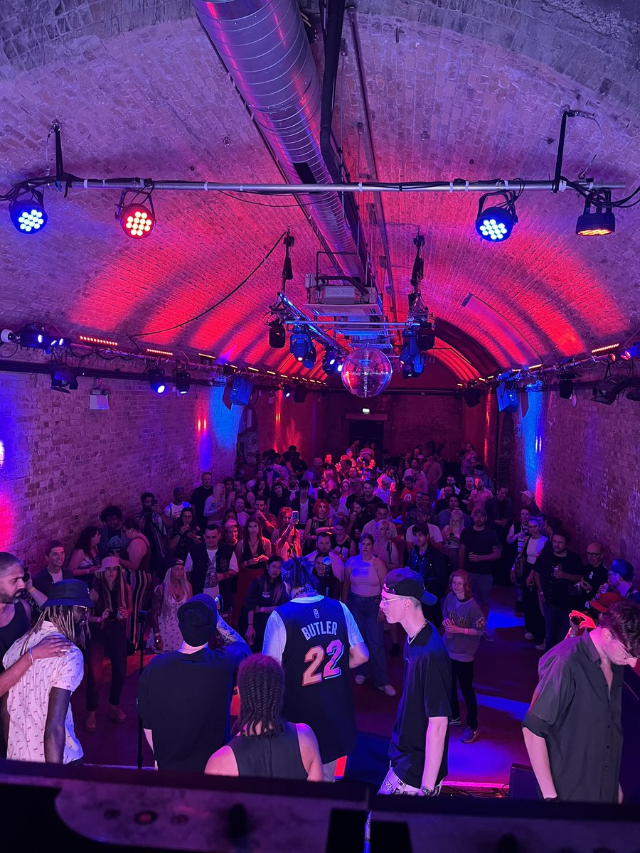 MatthewPunter's tweet photo. We had an amazing night at @26leakestreet for the #ArcadeParadise launch party. I got to see #GoForItTribe perform live from the side of stage! https://t.co/y6w73O8cXm