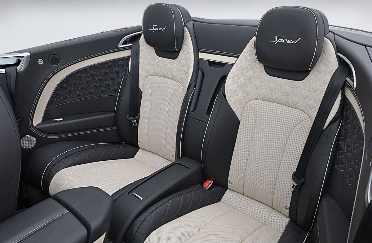 BentleyJAX_'s tweet photo. Make your weekend an exquisite one with this Snow Quartz Pearlescent Used 2022 Bentley Continental GT Speed! 🤩
Discover all the details! ➡️ https://t.co/DzsG58Y48i
*stock photos*
#bentley #bentleyjacksonville #florida #bentleycontinentalGT #GTspeed @BentleyMotors https://t.co/wC1EBlyP5m