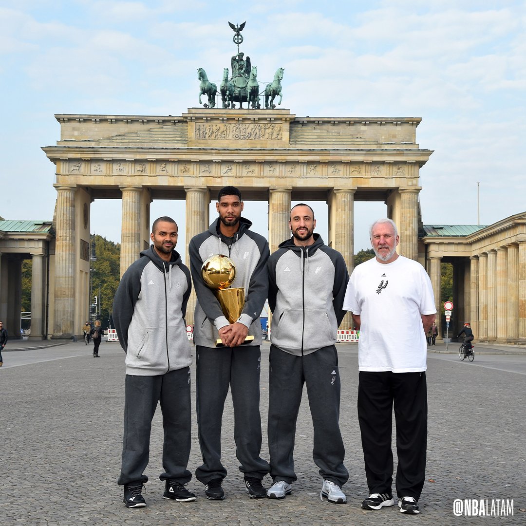 ✨ La historia vive para siempre en una foto ✨

-  Los San Antonio @Spurs  -
