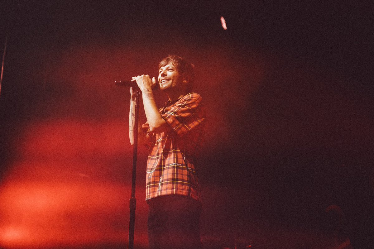 LTHQOfficial's tweet photo. Brisbane Night 1, Night 2 &amp; Sydney Night 1, Night 2 #LTWT https://t.co/DUCex0cU1J