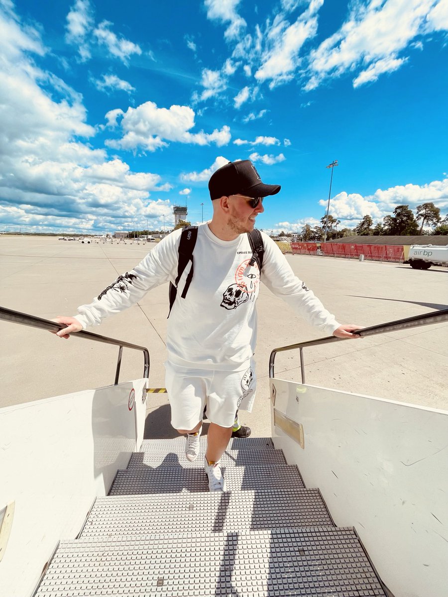 One after another ✈️🌍 
#ontour #summer #tour #festival #season #europe #music #dj #djlife #show #summertour #tourlife #chriswillsman #djmag #travellife #flight #ibiza #live #music #backstage #onstage #lifestyle #nightlife #party #vibes #travel #housemusic #lifeisgood #goodvibes