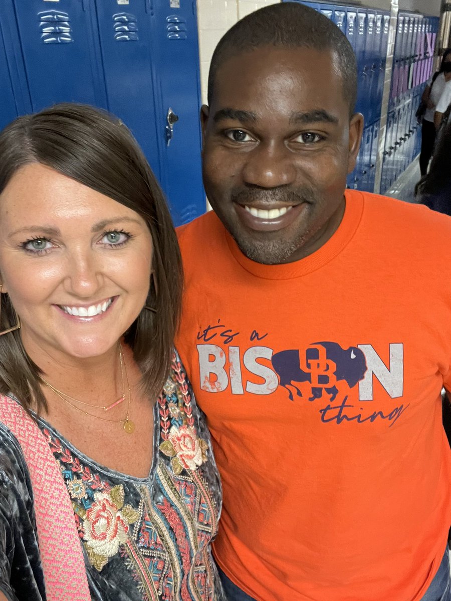 ambermhope's tweet photo. ❤️ seeing admin., campus support teachers &amp; coaches in the CLC process &amp; making sure ss are in class! Great things happening on a Friday @OBanion_Bisons #theGISDeffect #bethelight #tier1fromday1 @JenGarciaOMS https://t.co/YNsiDl92KV
