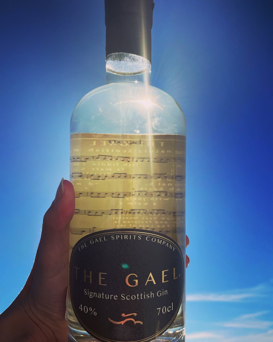 Friday night sunshine is just the best!😃

#friday #sunshine #weekend #thegael #singlemalt #scottish #gin #thegaelspiritscompany