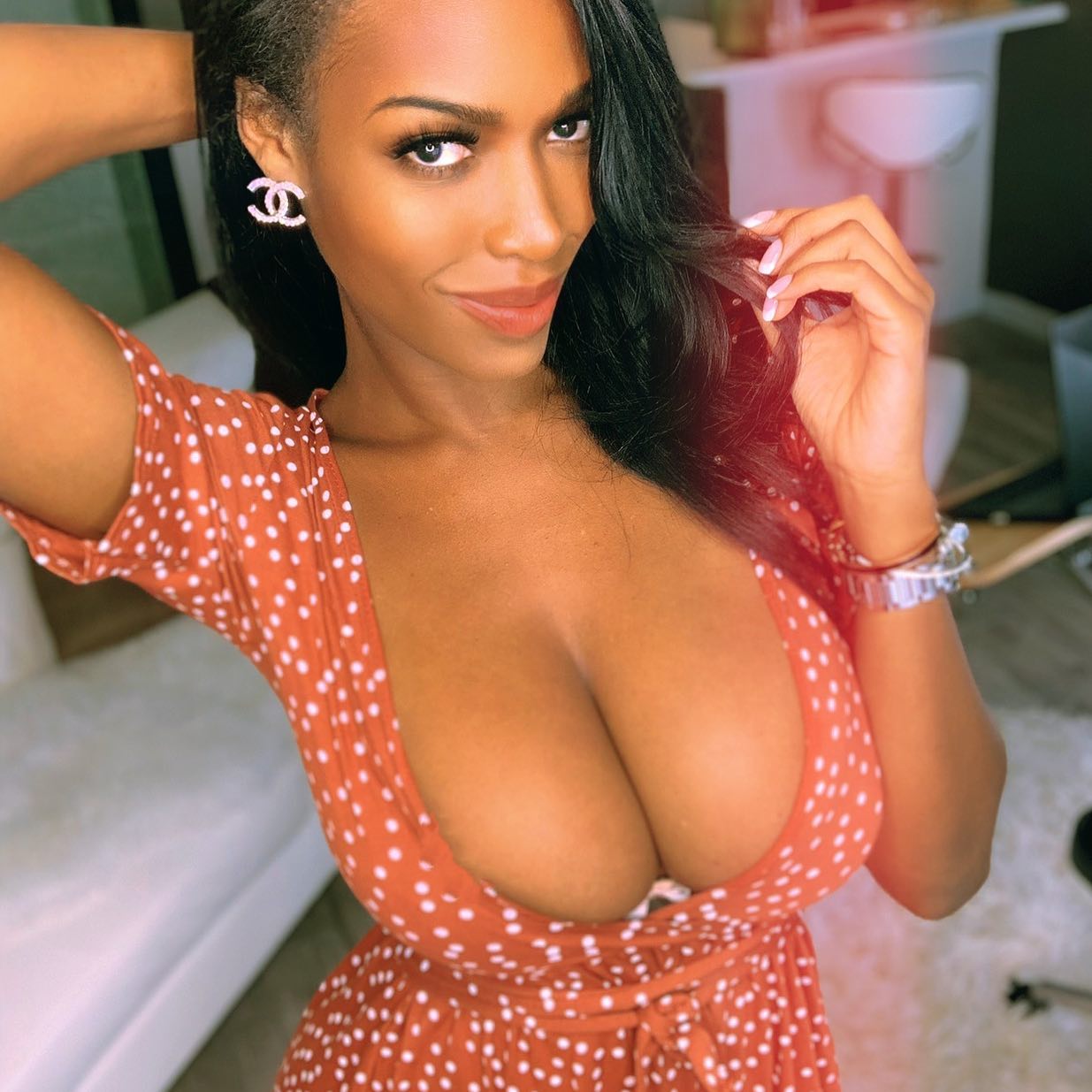 beautiful women being beautiful on X: Dulce Moon t.col17v9bANsu   X